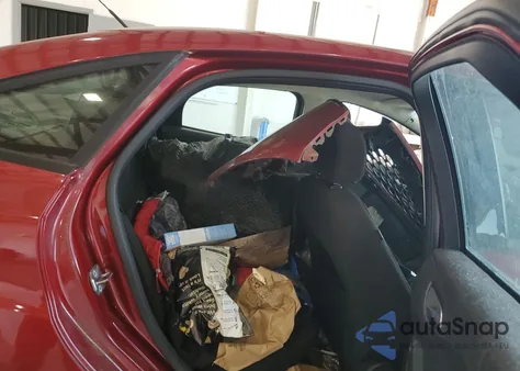 2016 Ford Focus Se z USA, uszkodzony, nr VIN 1FADP3F29GL280667